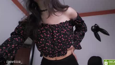 Snapshot of poeeticaa_ chatting on March 2026 05:20:01 PM IG ipoetica online show from March 2026 05:20:01 PM