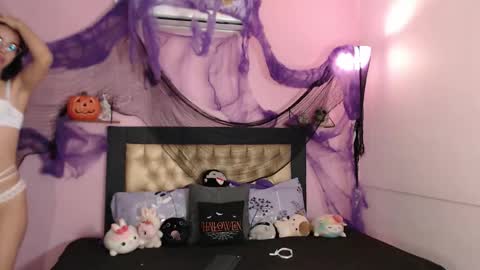 Snapshot of poison_pink chatting on November 2025 02:08:01 PM poison_pink online show from November 2025 02:08:01 PM