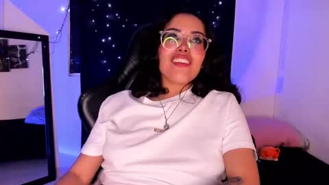 Willow                      Hours 12pm to 630pm Colombian time FRIDAY AND SUNDAY FREE DAYS online show from March 2025 09:32:02 PM