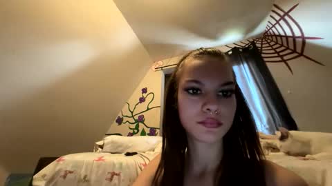 Poisxn online show from November 2025 04:51:01 PM