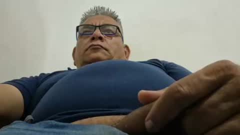 poli online show from December 2025 01:03:02 AM