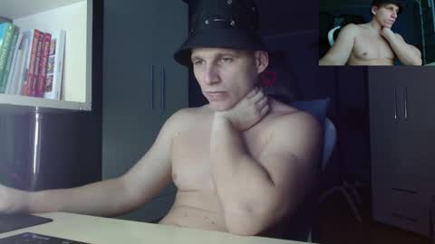 Poliglot online show from December 2025 09:25:01 AM