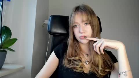 Polina online show from February 2026 03:10:01 PM