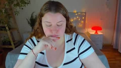 Polina online show from October 2025 02:51:02 PM