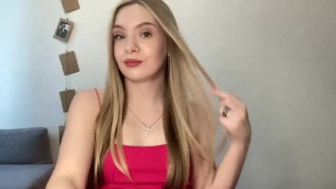polishangel222 online show from July 2026 04:16:02 PM