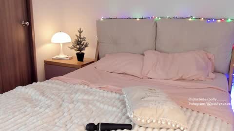 Polly online show from December 2024 01:37:02 AM