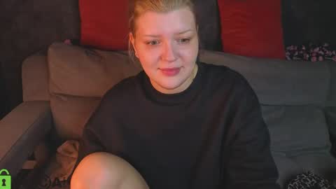 Snapshot of polly__mayer chatting on May 2026 01:14:01 AM Polly online show from May 2026 01:14:01 AM
