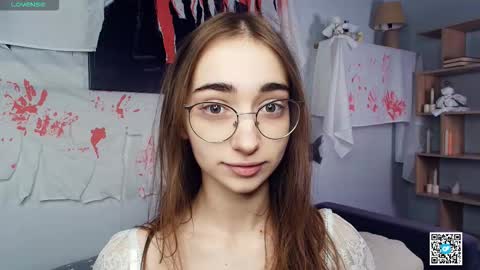 Polly online show from October 2025 07:42:01 AM