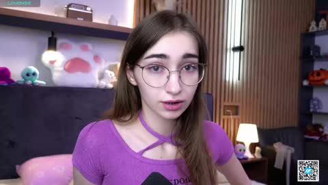 Polly online show from November 2025 07:29:01 AM