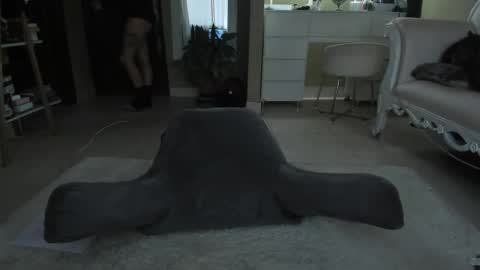  - Help me Reach 100 thumbs up  online show from December 2024 10:26:02 PM