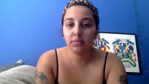 polymamii online show from February 2026 09:05:02 PM