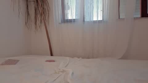 Polina online show from September 2025 09:54:02 AM