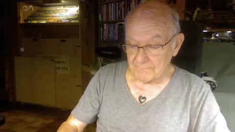 Snapshot of pomme1949 chatting on February 2025 02:45:01 PM pomme1949 online show from February 2025 02:45:01 PM