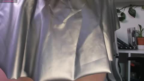 ponchik_ponponchik online show from June 2026 06:42:01 PM