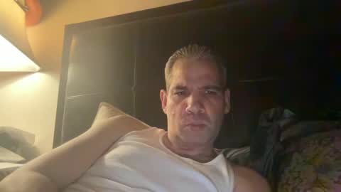 Snapshot of ponchynyc chatting on October 2025 10:52:01 PM PONCH online show from October 2025 10:52:01 PM