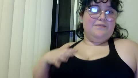 poodlemischief99 online show from November 2025 02:32:01 AM