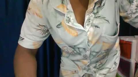 poojalady online show from September 2025 06:08:01 PM