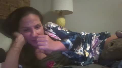 Snapshot of pooncahantits chatting on December 2024 04:31:02 AM Emily at Home online show from December 2024 04:31:02 AM