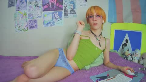 poppyfluffy online show from March 2026 05:55:02 AM