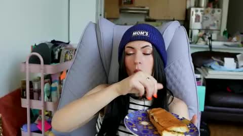 A cadia online show from November 2025 05:57:02 PM