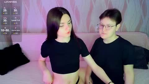 Ana and Tati online show from December 2025 08:26:02 PM