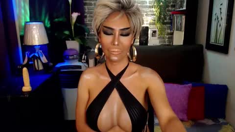 Snapshot of pornstardiva chatting on March 2026 02:15:01 AM DivaGray online show from March 2026 02:15:01 AM