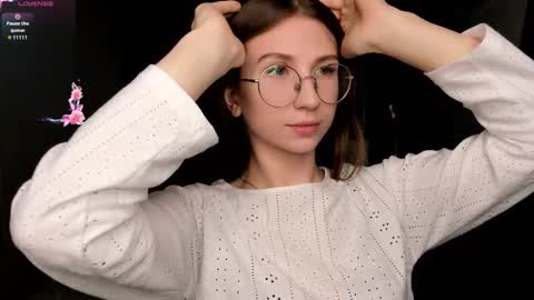 Elizabeth online show from October 2025 07:13:02 PM