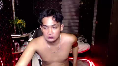 VEeeAsian online show from November 2025 04:13:02 PM