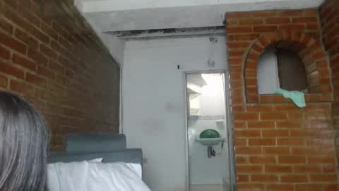 poutyseleny online show from January 2025 05:56:02 PM