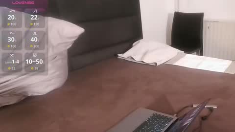 Smooth Daddy online show from November 2025 04:40:01 PM