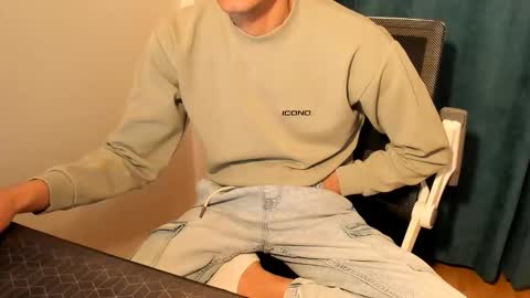 Snapshot of powerofthor69 chatting on November 2025 09:21:01 AM alex online show from November 2025 09:21:01 AM