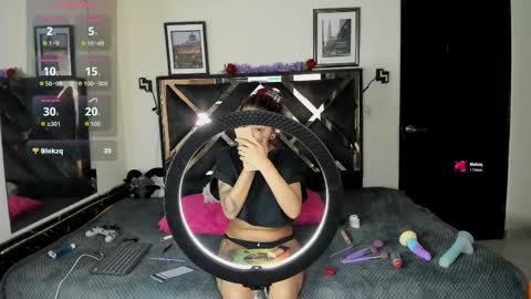 Snapshot of poyson_ivy1 chatting on May 2026 12:17:01 AM poyson_ivy1 online show from May 2026 12:17:01 AM