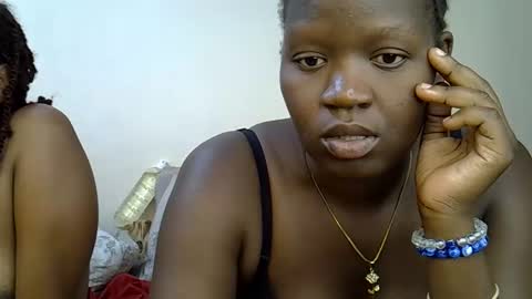 precious_gift online show from November 2025 12:36:02 PM