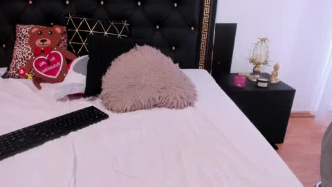 Ailyn online show from March 2025 11:38:02 AM