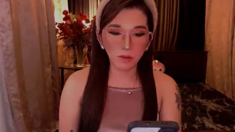 Snapshot of preciousrosedoll chatting on June 2026 01:04:02 AM Rosedoll online show from June 2026 01:04:02 AM