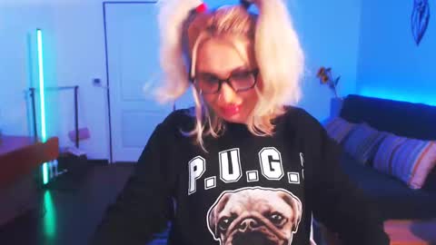 Snapshot of preggyhotmommy chatting on January 2025 09:50:02 PM Victoria online show from January 2025 09:50:02 PM