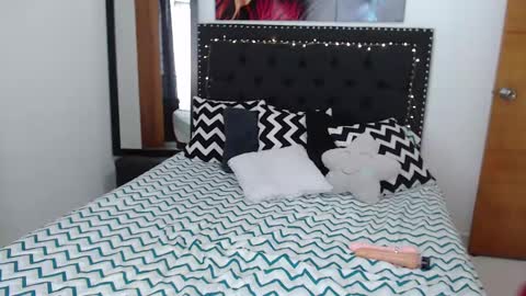 ---- online show from February 2025 03:19:01 PM