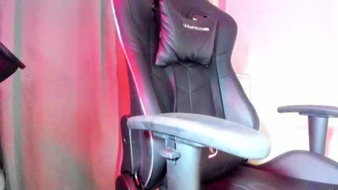 Snapshot of pressure_xxx_420 chatting on February 2026 10:38:01 AM PRESSURE online show from February 2026 10:38:01 AM