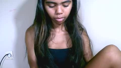 prettiethalia online show from February 2026 09:33:01 PM