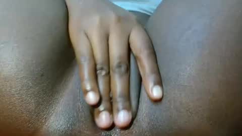 Snapshot of pretty5552 chatting on October 2025 08:11:02 PM pretty5552 online show from October 2025 08:11:02 PM