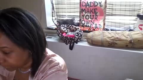 Yasmine pretty online show from December 2024 04:13:02 PM