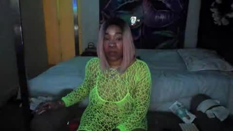 Yasmine pretty online show from April 2026 11:49:02 PM