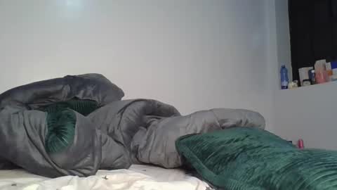 Pretty online show from March 2026 05:40:01 PM