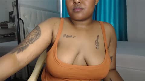 Snapshot of pretty_annah chatting on March 2025 11:01:02 AM Annah online show from March 2025 11:01:02 AM