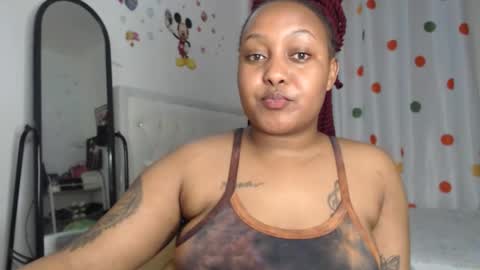 Snapshot of pretty_annah chatting on September 2025 06:29:02 PM Annah online show from September 2025 06:29:02 PM