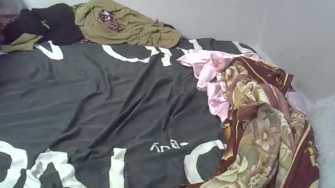 pretty_barbz online show from March 2025 02:26:02 AM