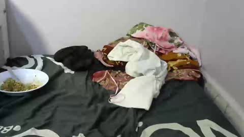 pretty_barbz online show from March 2025 07:48:01 PM