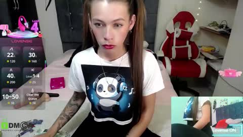 Lisa online show from September 2025 10:53:02 PM