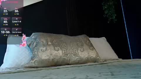 pretty_cristal22 online show from February 2026 02:13:02 PM