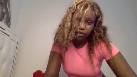 pretty_curvy99 online show from March 2026 08:20:01 AM